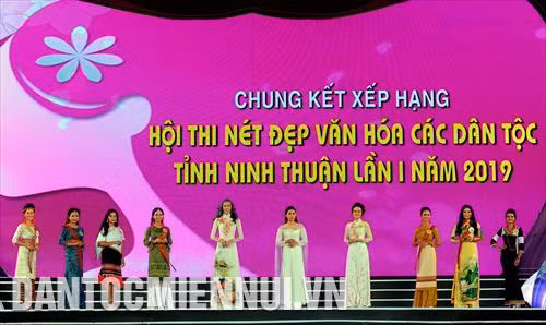 Top 10 thí sinh xuất sắc tại vòng chung kết hội thi