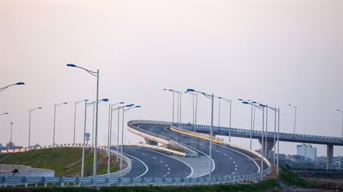 Tại các nút giao lớn sẽ có thêm 1-2 làn đường nhập làn cho các phương tiện.