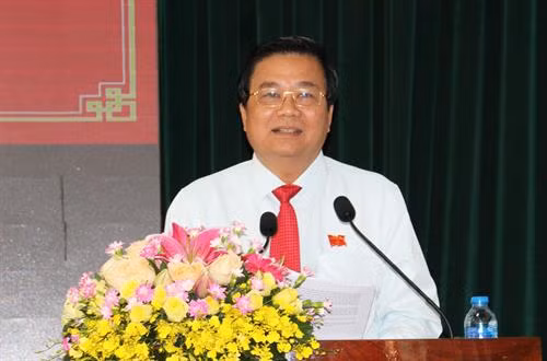 Bí thư Tỉnh ủy, Chủ tịch HĐND tỉnh Long An Phạm Văn Rạnh phát biểu tại hội nghị. Nguồn: Báo Long An online