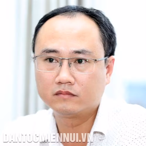 “Đồng hành cùng thanh niên khởi nghiệp và lập nghiệp, Ban Thường vụ Tỉnh đoàn Gia Lai đã tổ chức nhiều diễn đàn giao lưu, đối thoại với các doanh nhân trẻ thành đạt và phối hợp triển khai các hoạt động tư vấn, tập huấn, chuyển giao tiến bộ khoa học - công nghệ, kỹ thuật vào sản xuất trong thanh niên, đặc biệt là thanh niên dân tộc thiểu số…” - Anh Phan Hồ Giang, Phó Bí thư Tỉnh đoàn Gia Lai