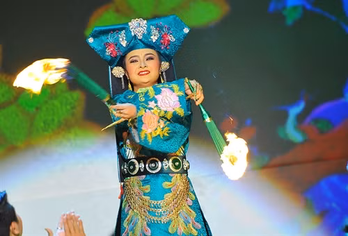 Một tiết mục nghệ thuật trong buổi biểu diễn