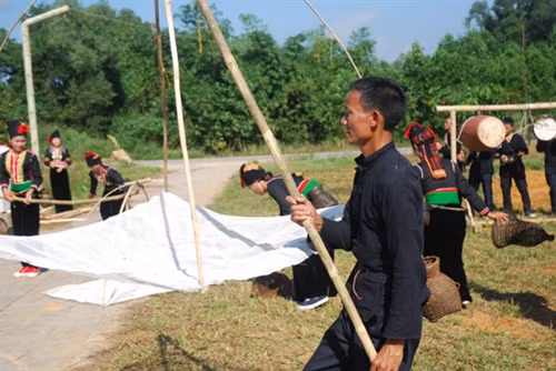 Lễ hội cầu mưa của dân tộc Khơ Mú ảnh 7