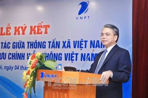 Chủ tịch Hội đồng thành viên Tập đoàn Bưu chính viễn thông Trần Mạnh Hùng phát biểu. Ảnh: Minh Quyết - TTXVN