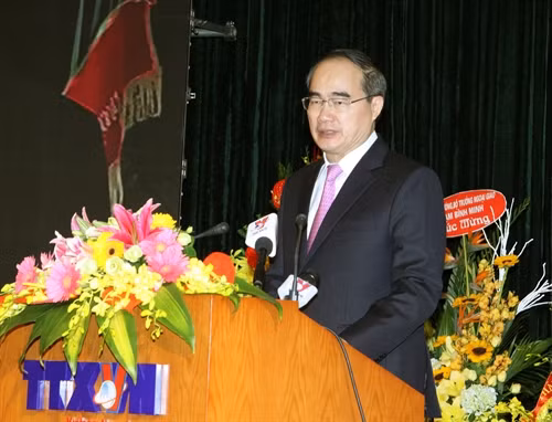 Đồng chí Nguyễn Thiện Nhân, Uỷ viên Bộ Chính trị, Chủ tịch Uỷ ban Trung ương MTTQ Việt Nam phát biểu tại lễ kỷ niệm. Ảnh: Nguyễn Dân – TTXVN