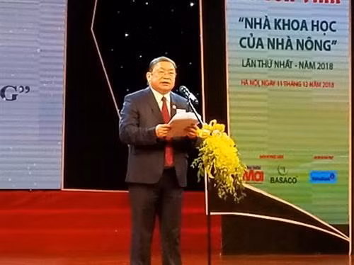 Ông Thào Xuân Sùng, Ủy viên Trung ương Đảng, Chủ tịch Ban chấp hành Hội Nông dân Việt Nam phát biểu tại buổi Lễ. Ảnh: Hoàng Hải