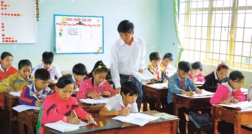 Tỉnh Đắk Nông hiện có 382 cơ sở giáo dục với gần 52.000 học sinh là người dân tộc