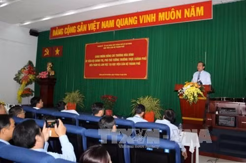 Phó Thủ tướng Trương Hòa Bình phát biểu tại buổi làm việc. Ảnh: Thanh Vũ - TTXVN