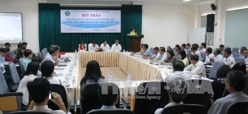 Quang cảnh hội thảo “Bàn giải pháp – chính sách hỗ trợ thúc đẩy xây dựng và phát triển thương hiệu nông sản Việt Nam” do Cục Chế biến nông lâm thủy sản và nghề muối (Bộ Nông nghiệp và Phát triển Nông thôn) tổ chức ngày 24/12, tại Thành phố Hồ Chí Minh. Hội thảo nhằm đề xuất các giải pháp, chính sách xây dựng thương hiệu để nâng cao giá trị xuất khẩu và năng lực cạnh tranh cho nông sản Việt Nam.
