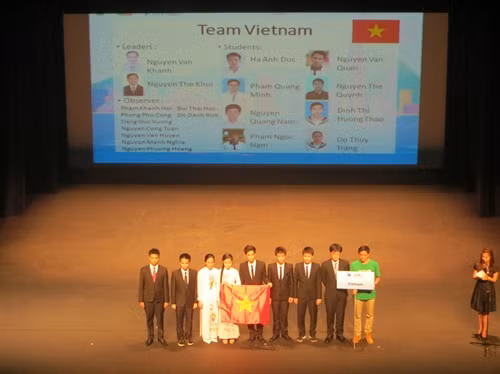 Đoàn học sinh Việt Nam tham dự Olympic Vật lý châu Á năm 2016. Ảnh: TTXVN phát