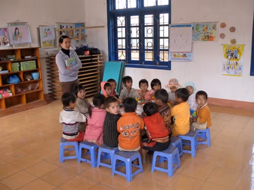 Nâng cao chất lượng giáo dục cho vùng dân tộc rất ít người ảnh 1
