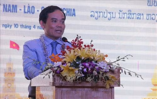 Ông Trần Lưu Quang, Ủy viên TƯ Đảng, Phó Bí thư thường trực Thành ủy Thành phố Hồ Chí Minh phát biểu tại buổi gặp mặt. Ảnh: Xuân Dự - TTXVN