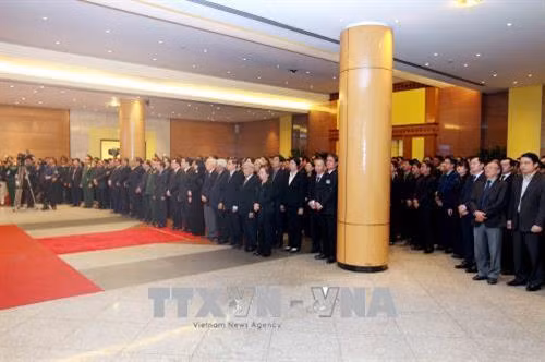Các đồng chí lãnh đạo, nguyên lãnh đạo Đảng, Nhà nước dự Lễ truy điệu đồng chí Phan Văn Khải. Ảnh: TTXVN