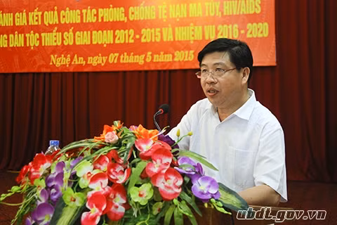 Thứ trưởng, Phó Chủ nhiệm Ủy ban Dân tộc Lê Sơn Hải phát biểu khai mạc Hội thảo.