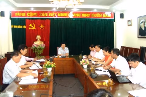 Triển khai các nội dung chuẩn bị cho Lễ Tuyên dương học sinh dân tộc thiểu số học giỏi năm 2015