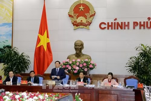 Phó Thủ tướng Vương Đình Huệ phát biểu kết luận hội nghị. Ảnh: Nguyễn Dân -TTXVN