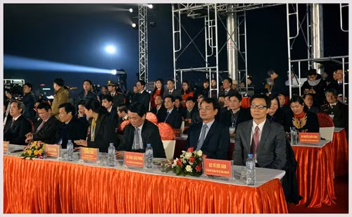 Tưng bừng khai mạc Năm Du lịch quốc gia 2017 Lào Cai - Tây Bắc ảnh 1