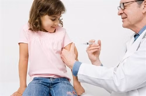 Những điều mẹ cần chú ý trong phòng ngừa và xử trí cho con trong mùa dịch bệnh thủy đậu ảnh 1