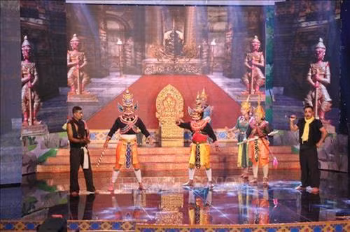 Liên hoan trích đoạn sân khấu Dù kê và Rô băm - Khu vực Đồng bằng sông Cửu Long lần thứ nhất năm 2019 có sự tham gia của 7 đơn vị từ các địa phương có đông đồng bào dân tộc Khmer tại khu vực đồng bằng sông Cửu Long. Ảnh: Chanh Đa - TTXVN