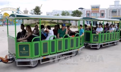 Khu liên hợp nghỉ dưỡng – giải trí Vinpearl Phú Quốc thuộc Tập đoàn Vingroup có tổng diện tích trên 300ha; quần thể nghỉ dưỡng – giải trí 5 sao theo tiêu chuẩn quốc tế đầu tiên và quy mô lớn nhất trên đảo. Ảnh: An Hiếu – TTXVN.