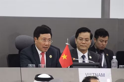 Phó Thủ tướng, Bộ trưởng Ngoại giao Phạm Bình Minh tham dự hội nghị. Ảnh: Vũ Lê Hà-TTXVN