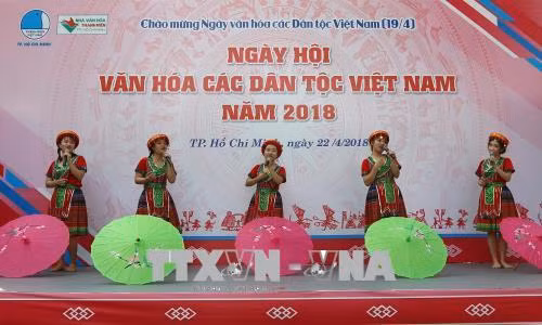 Các tiết mục văn hóa nghệ thuật tại ngày hội. Ảnh: Thanh Vũ-TTXVN