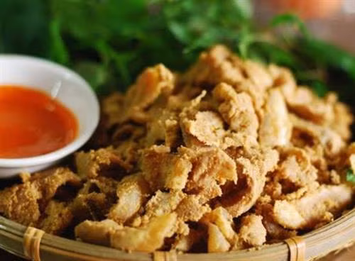 Thịt chua là món ăn truyền thống của người Mường huyện Tân Sơn và Thanh Sơn (Phú Thọ)