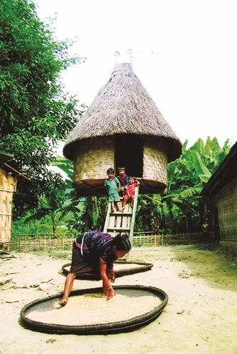 Không phải gia đình nào cũng có nhà Moong mà còn tùy vào điều kiện kinh tế của từng gia đình và không gian nơi cư trú