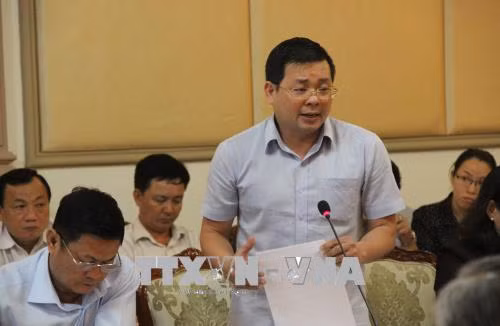 Ông Nguyễn Toàn Thắng, Giám đốc Sở Tài nguyên và Môi trường Thành phố Chí Minh báo cáo công tác xử lý chất thải. Ảnh: Xuân Dự - TTXVN