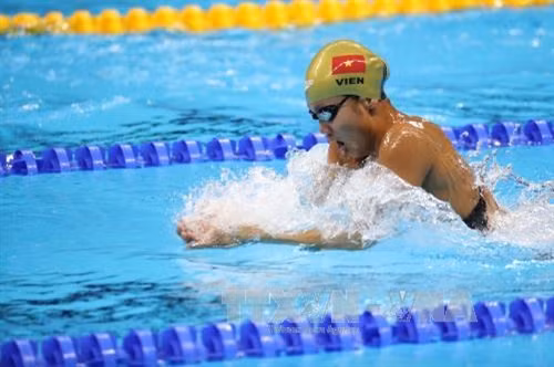 Nguyễn Thị Ánh Viên trong phần thi bơi 200m hỗn hợp nữ tại Olympic Rio ngày 8/8. Ảnh: EPA/TTXVN