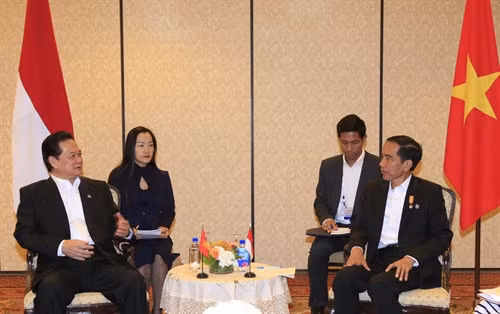 Trước thềm Hội nghị Cấp cao đặc biệt ASEAN - Hoa Kỳ, ngày 15/2/2016 (theo giờ địa phương),tại Sunnylands, thành phố Palm Spring, bang California, Hoa Kỳ, Thủ tướng Nguyễn Tấn Dũng hội kiến với Tổng thống Indonesia Joko Widodo. Ảnh:Thống Nhất-TTXVN