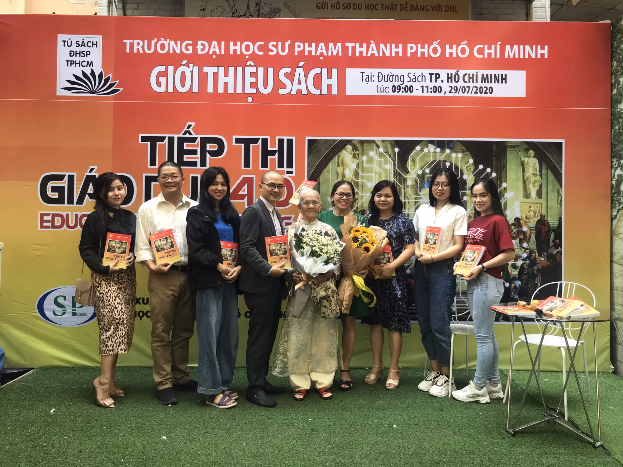 Ra mắt, giới thiệu sách "Tiếp thị giáo dục 4.0" ảnh 4 Ra mắt, giới thiệu sách "Tiếp thị giáo dục 4.0" ảnh 4