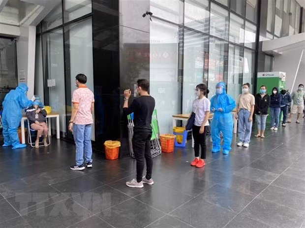 Thành phố Hồ Chí Minh: Khẩn trương điều tra, truy vết các trường hợp liên quan đến chuỗi lây nhiễm mới ảnh 1