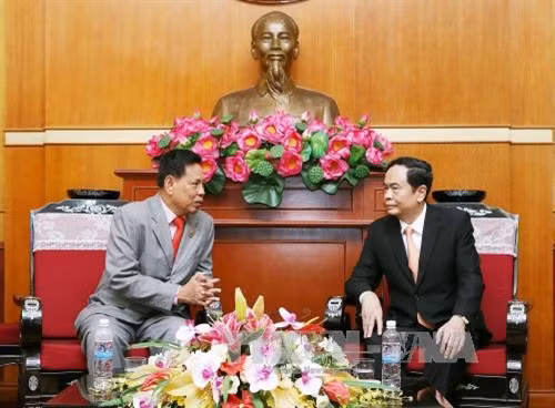 Chủ tịch Ủy ban Trung ương Mặt trận Tổ quốc Việt Nam Trần Thanh Mẫn tiếp ông Nhem Valy, Quyền Tổng Thư ký Mặt trận Đoàn kết phát triển Vương quốc Campuchia đang thăm và làm việc tại Việt Nam. Ảnh: Nguyễn Dân – TTXVN.