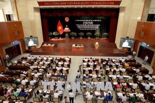 Sáng 15/3/2018, Hội đồng Nhân dân Thành phố Hồ Chí Minh đã tổ chức Kỳ họp thứ 7 (Kỳ họp bất thường), xem xét và quyết định các nội dung quan trọng nhằm phát huy tối đa cơ chế, chính sách theo Nghị quyết 54 của Quốc hội về thí điểm cơ chế, chính sách đặc thù phát triển Thành phố Hồ Chí Minh. Ảnh: Quang Nhựt - TTXVN