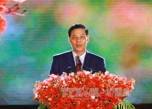 Chủ tịch Ủy ban nhân dân thành phố Hải Phòng Nguyễn Văn Tùng phát biểu khai mạc lễ hội. Ảnh: Lâm Khánh – TTXVN