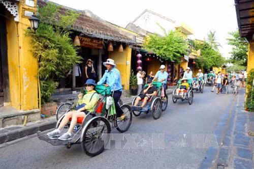Nhiều du khách lựa chọn tuyến ngắn ngày dịp nghỉ lễ 2/9 ảnh 2