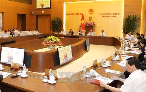 Thông cáo Phiên họp thứ 47 của Ủy ban thường vụ Quốc hội khóa XIII ảnh 1