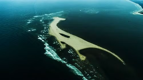 Hình thù cồn cát nhìn từ trên cao. Ảnh: Minh Hải
