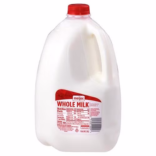 Sữa bò là nguồn cung cấp canxi, protein và vitamin D tốt nhất trong các loại sữa. Trong khoàng 2% sữa có tới 8g protein, 293g canxin, 342mg kali và 120 IU vitamin D. Những dưỡng chất này đặc biệt quan trong với trẻ em và người cao tuổi bởi cả hai đều cần tăng cường sức bền cho xương. Đối với sức khỏe tim mạch, sữa bò lại được đánh giá có lợi ích là không chứa nhiều đường và nhiều chất béo tốt. Tuy vậy, sữa bò lại có nhược điểm là thiếu chất xơ và nhiều calo. Tuy nhiên, đối với những người không dung nạp lactose, những người ăn thuần chay thì sữa bò không phải là nguồn dinh dưỡng tốt.