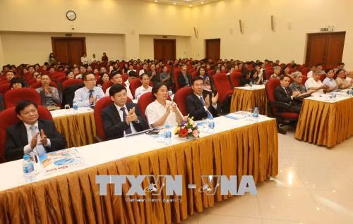 Trưởng Ban Tuyên giáo Trung ương Võ Văn Thưởng và các đại biểu dự lễ kỷ niệm. Ảnh: Doãn Tấn - TTXVN