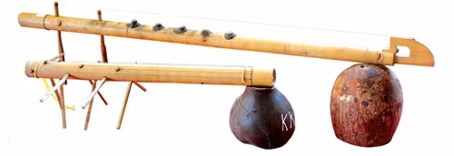 Đàn Ting Ning - nét văn hóa đặc sắc trong đời sống của đồng bào Tây Nguyên. Ảnh: Nguyễn Hoa
