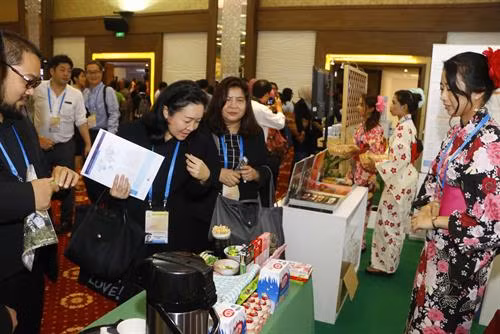 APEC 2017: Triển lãm về sản phẩm lương thực, công nghệ mới trong nông nghiệp ảnh 6