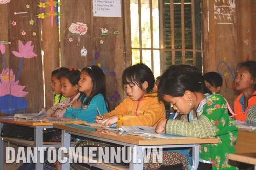 Tỉnh Sơn La đã và đang nỗ lực làm tốt công tác chăm sóc sức khỏe ban đầu cho học sinh, sinh viên dân tộc thiểu số ngay tại trường học