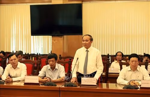 Ông Nguyễn Văn Trì, Phó Bí thư Tỉnh ủy, Chủ tịch UBND tỉnh Vĩnh Phúc phát biểu tại lễ ký. Ảnh: Hoàng Hùng - TTXVN