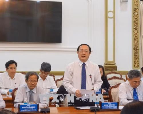 Giám đốc Đại học quốc gia Thành phố Hồ Chí Minh Huỳnh Thành Đạt phát biểu. Ảnh: Thu Hoài – TTXVN