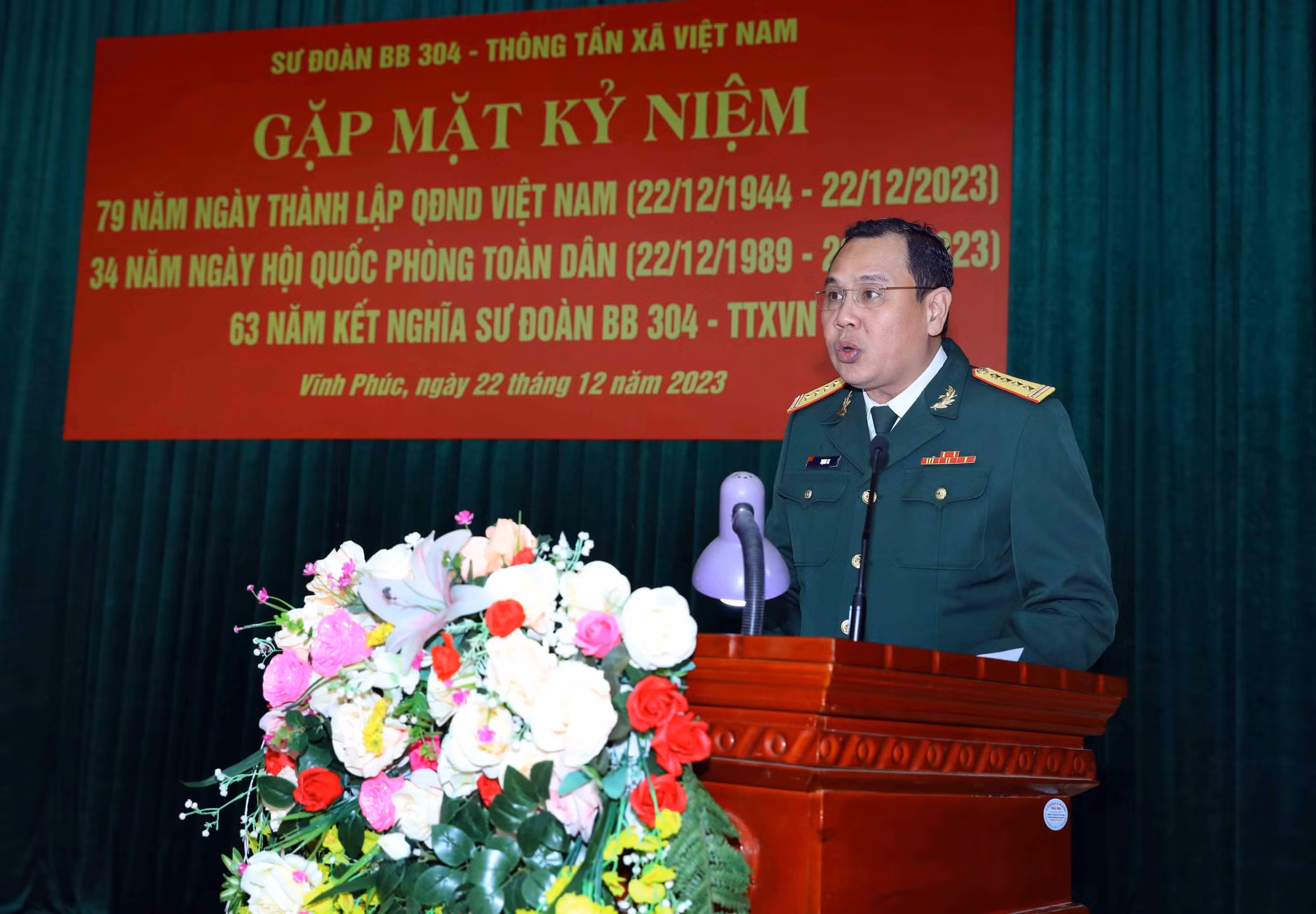 Không ngừng vun đắp sự gắn kết qua nhiều thế hệ giữa TTXVN và Sư đoàn 304 ảnh 3