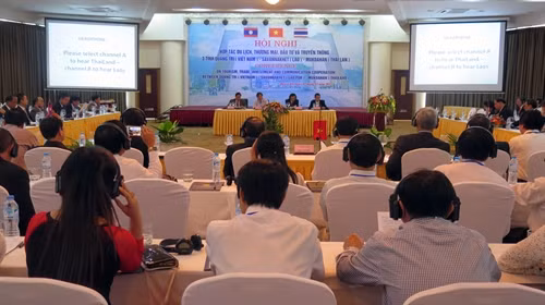 : Quang cảnh hội nghị