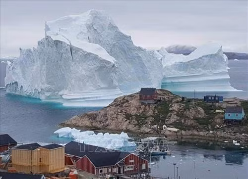 Băng trên đảo Greenland. Ảnh: AFP/ TTXVN