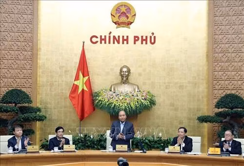 Thủ tướng Nguyễn Xuân Phúc chủ trì hội nghị. Ảnh: Thống Nhất – TTXVN