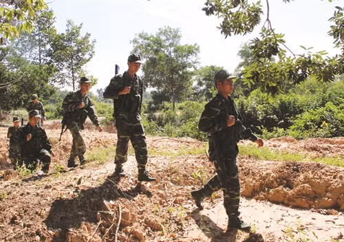 Tuần tra, bảo vệ chủ quyền biên giới